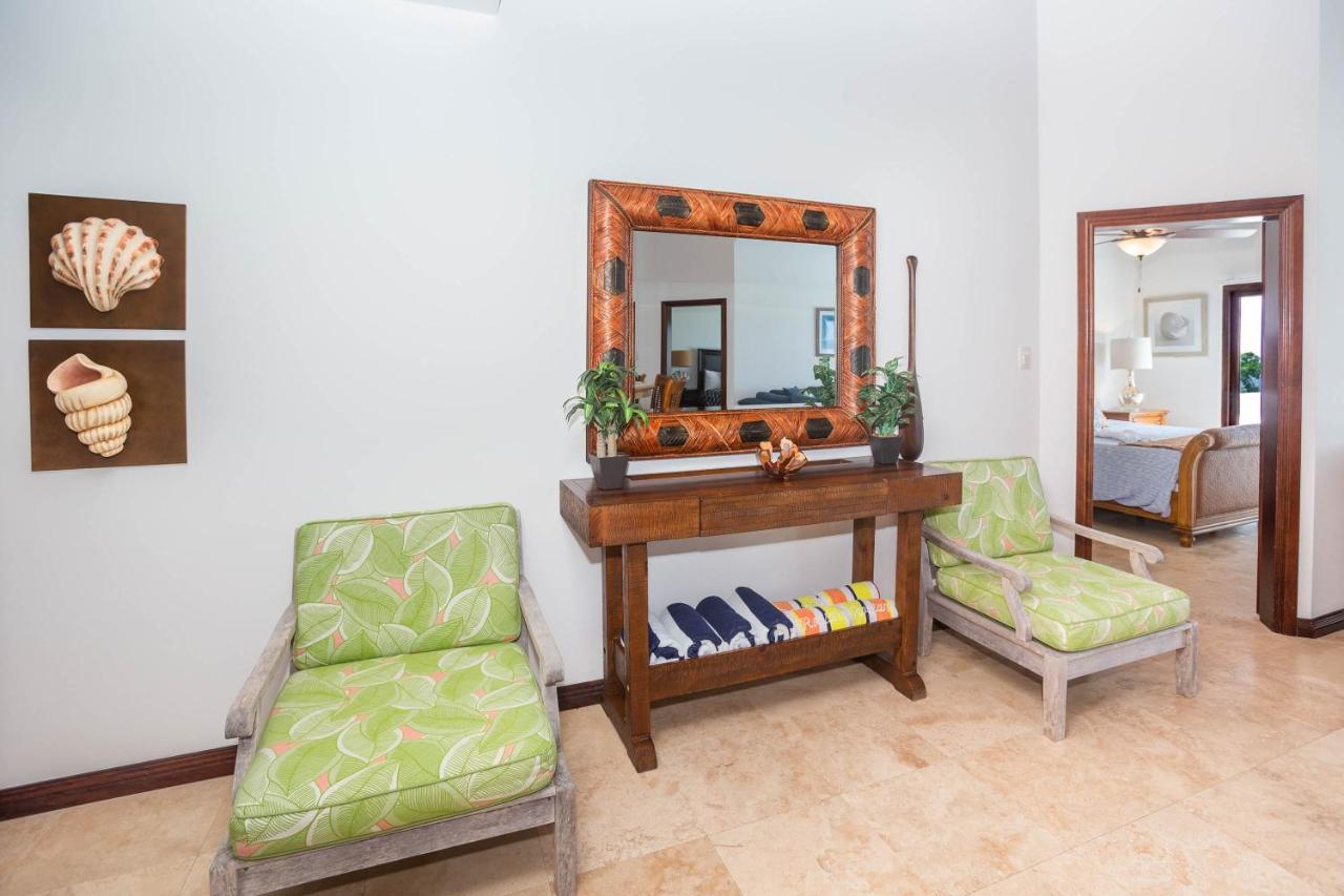 Pristine Bay Villa 1304 With Large Pool - 3 Bedroom Condo French Harbour Exteriér fotografie