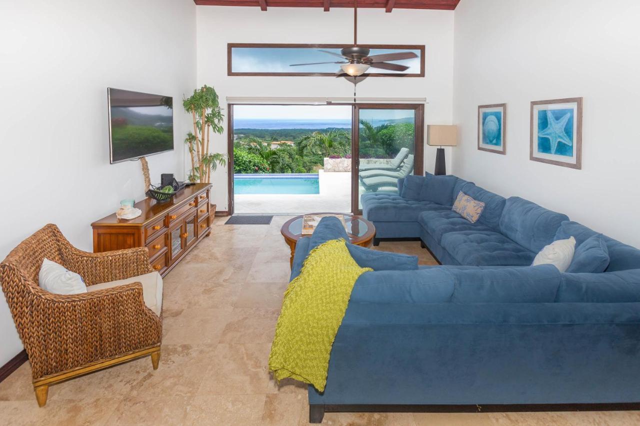 Pristine Bay Villa 1304 With Large Pool - 3 Bedroom Condo French Harbour Exteriér fotografie