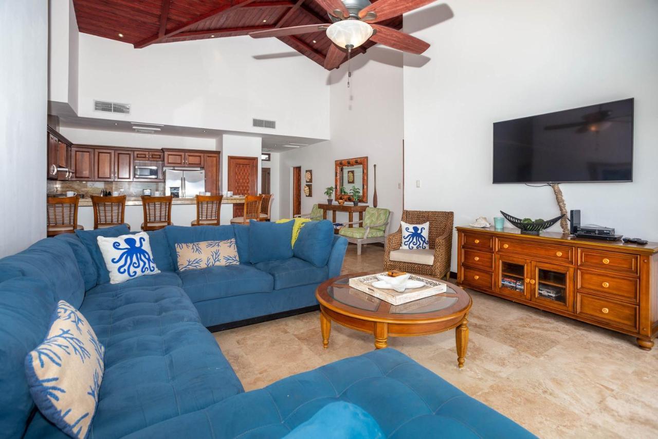 Pristine Bay Villa 1304 With Large Pool - 3 Bedroom Condo French Harbour Exteriér fotografie